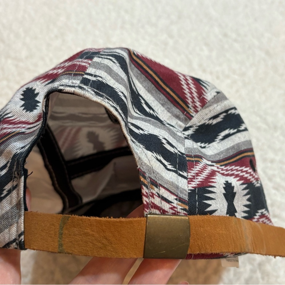 DRAVUS Multicolor Patterned Cap - Picture 4 of 7